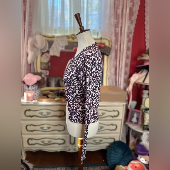 Topshop groovy button up cardigan NWOT - Picture 2 of 6